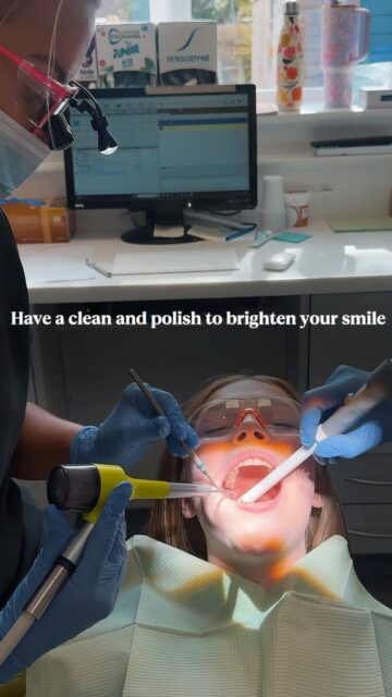 🦷✨ Time for a fresh, clean smile!
Book in for your Hygienist appointment and experience a thorough clean with our Airflow treatment 💨🦷
Perfect for removing plaque, stains and giving your smile that fresh, polished feeling! ✨
📲 Book your hygienist appointment today — your smile will thank you! 🤍
#DentalHygienist #Airflow #TeethCleaning #DentalCare #HealthySmile SmileCare Dentist OralHealth